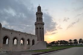 The Best Health Insurance Options for International Students in Oman (2025 Guide)