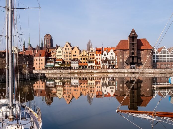 Family Health Insurance for International Students in Poland: A Detailed, Practical Guide for Real Protection