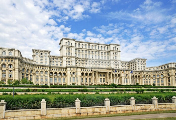 Navigating Health Insurance in Romania: A Comprehensive Guide for International Students and Families Romania