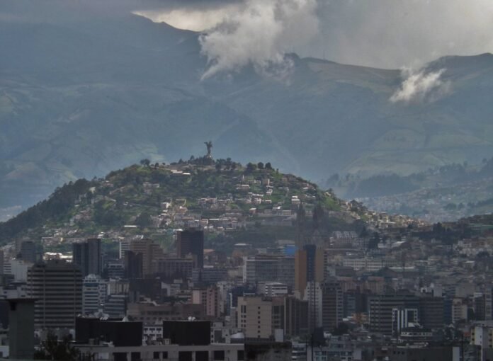 Navigating Health Insurance in Ecuador: A Complete Guide for International Students and Academic Families Ecuador